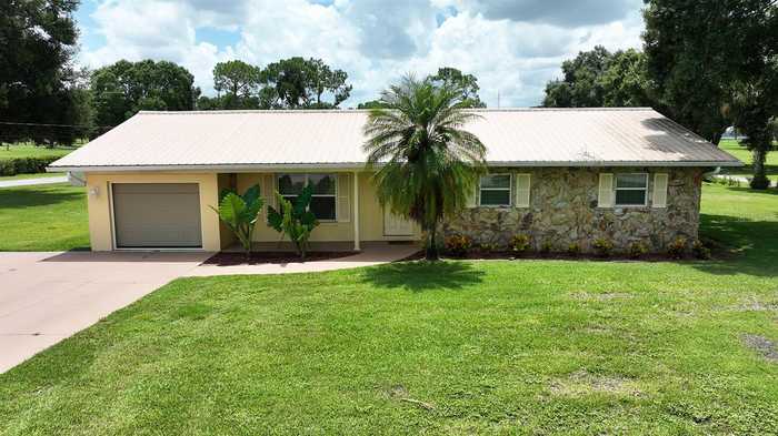 photo 1: 2930 N MARYLAND DRIVE, AVON PARK FL 33825