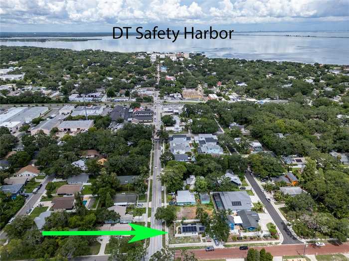 photo 2: 104 11TH AVENUE S, SAFETY HARBOR FL 34695