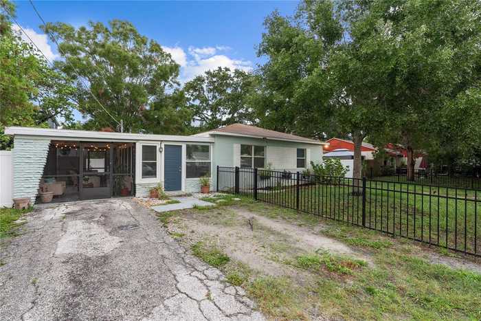 photo 1: 3011 W VAN BUREN DRIVE, TAMPA FL 33611