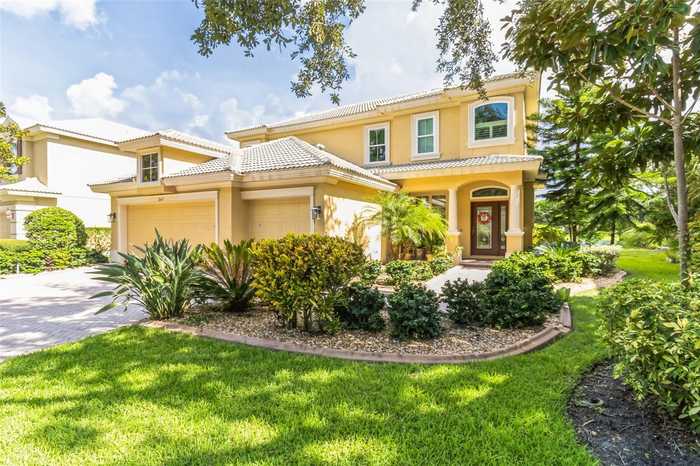 photo 2: 2665 LAKEBREEZE LANE N, CLEARWATER FL 33759