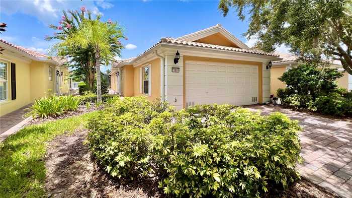 photo 2: 11884 DELFINA LANE, ORLANDO FL 32827