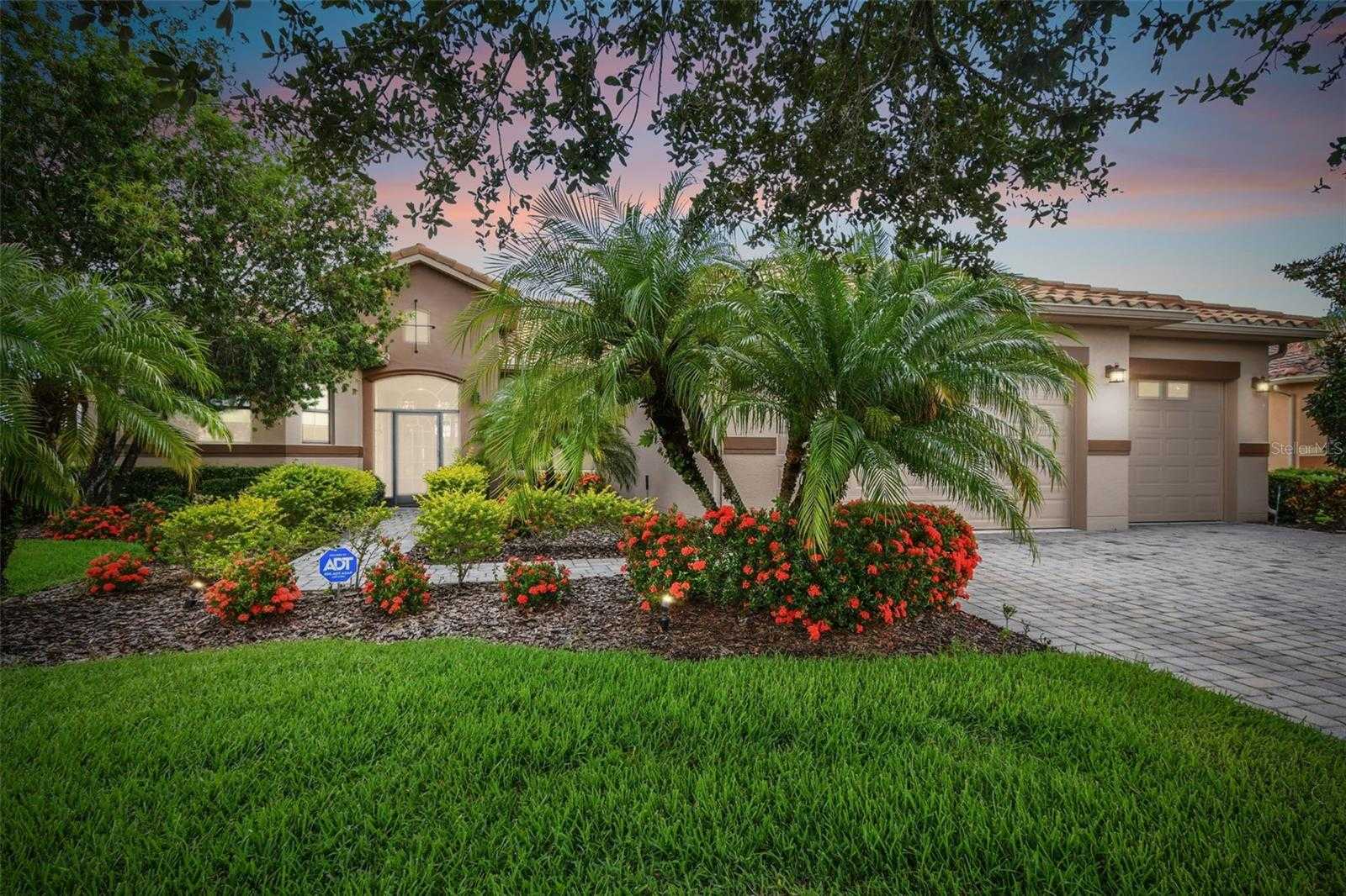 photo 3: 154 RANCHO MIRAGE DRIVE, KISSIMMEE FL 34759