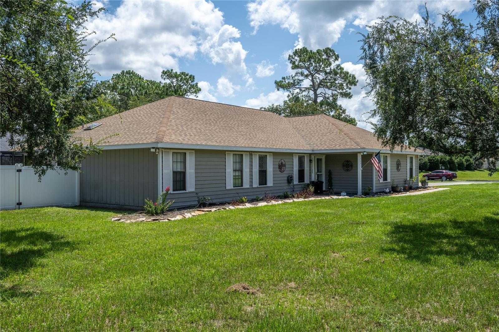 photo 3: 5091 NE 61ST AVENUE ROAD, SILVER SPRINGS FL 34488