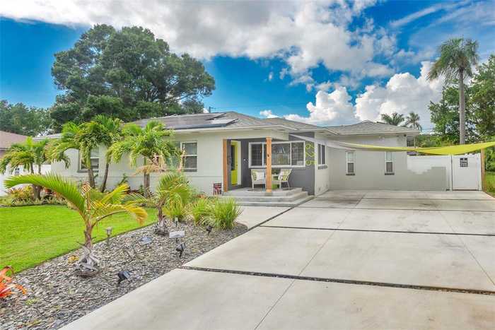 photo 1: 1625 28TH AVENUE S, SAINT PETERSBURG FL 33712