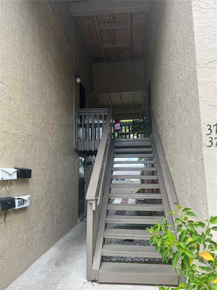 photo 2: 370 N WINDMEADOWS STREET Unit 370, ALTAMONTE SPRINGS FL 32701