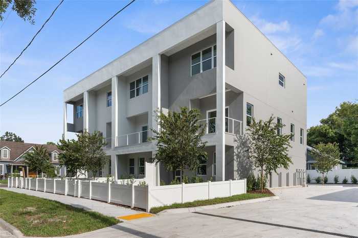 photo 1: 102 W ADALEE STREET Unit 4, TAMPA FL 33603