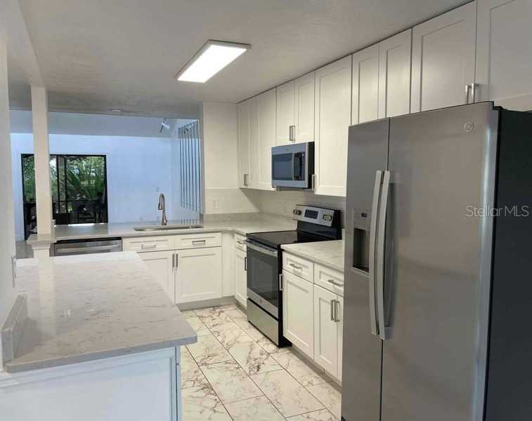 photo 3: 2641 CAYMAN WAY, WINTER PARK FL 32792