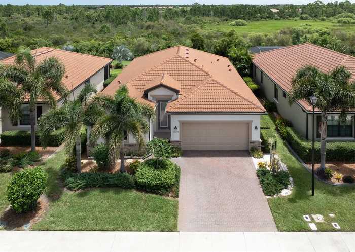 photo 2: 10079 CROOKED CREEK DRIVE, VENICE FL 34293