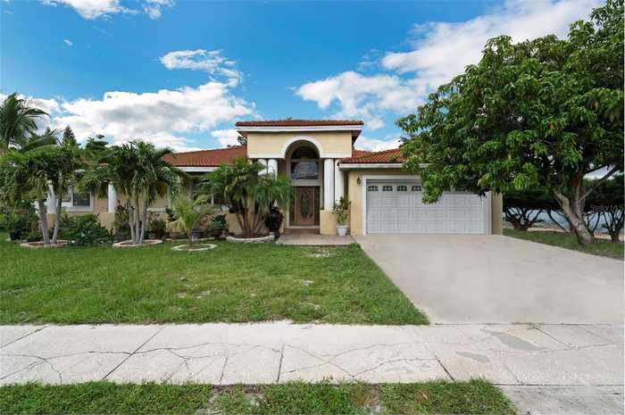 photo 1: 3024 22ND STREET N, SAINT PETERSBURG FL 33713