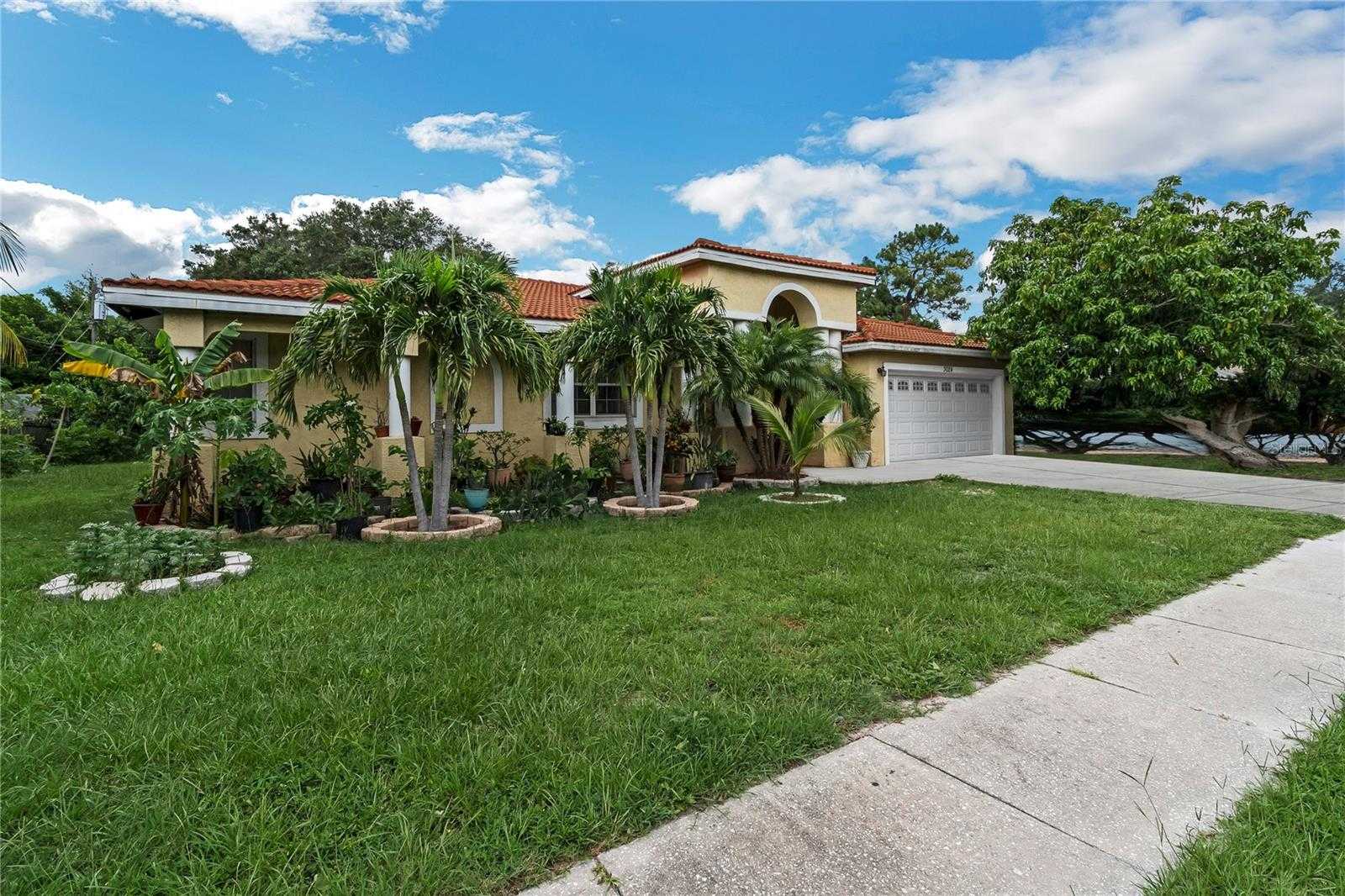 photo 2: 3024 22ND STREET N, SAINT PETERSBURG FL 33713