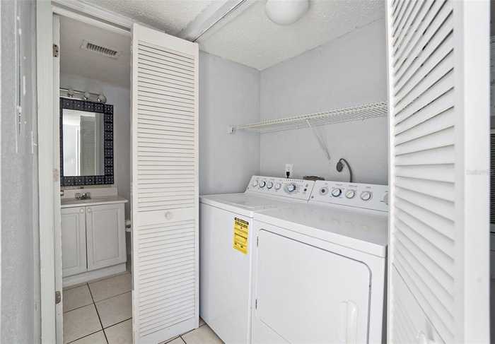 photo 14: 12413 OAK CEDAR PLACE Unit 102, TAMPA FL 33612