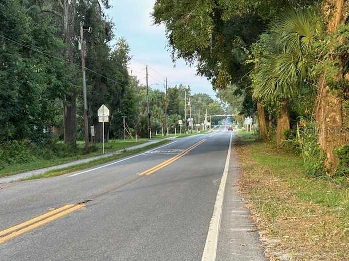 photo 1: SW 4TH AVE., CHIEFLAND FL 32626