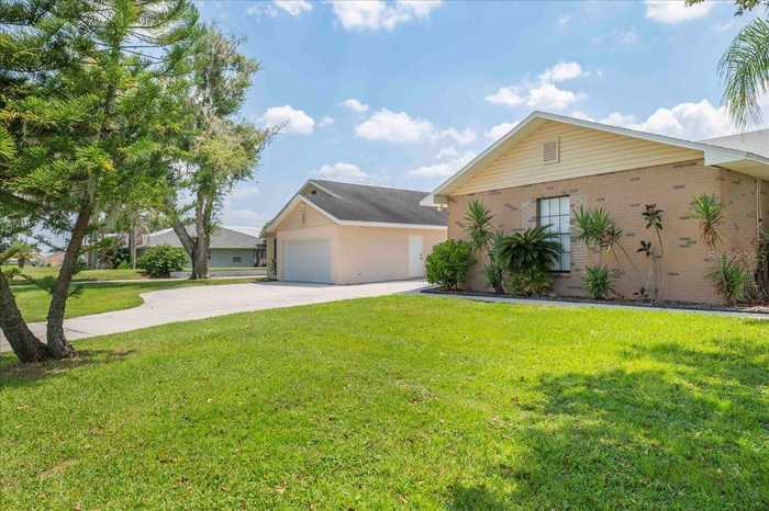 photo 2: 5150 SOUTHWIND DRIVE, MULBERRY FL 33860