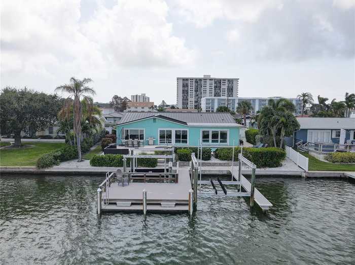 photo 2: 401 LEEWARD ISLAND, CLEARWATER FL 33767