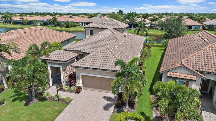 photo 1: 12730 DEL CORSO LOOP, BRADENTON FL 34211