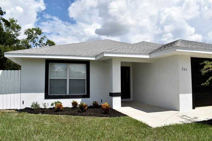 photo 1: 209 POLK AVENUE W, DUNDEE FL 33838