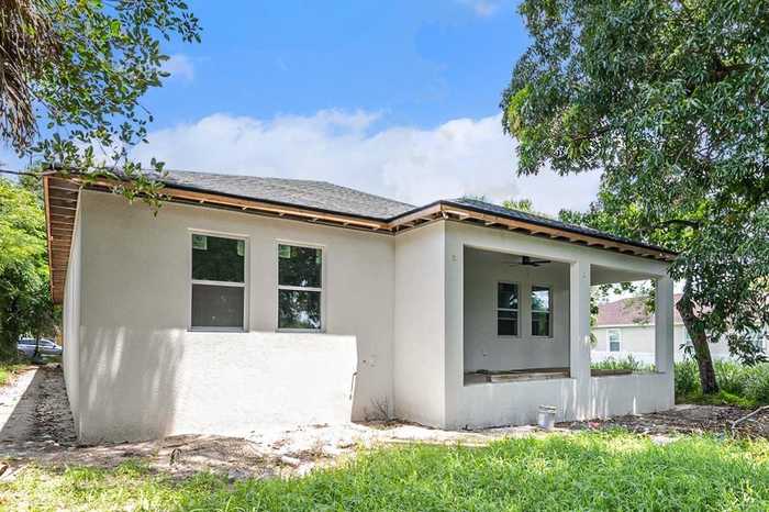 photo 2: 880 17TH AVENUE S, SAINT PETERSBURG FL 33701