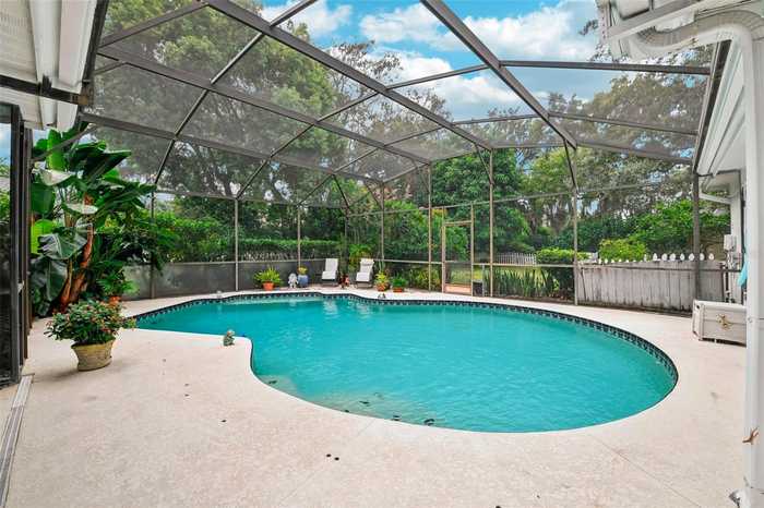 photo 2: 4026 WINDERLAKES DRIVE, ORLANDO FL 32835