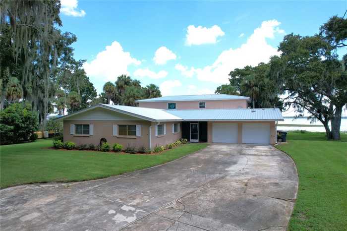 photo 2: 5512 LAKESIDE DRIVE, LAKE WALES FL 33898