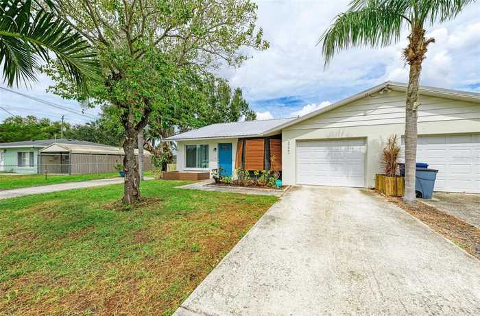 photo 1: 2506 32ND AVENUE W, BRADENTON FL 34205