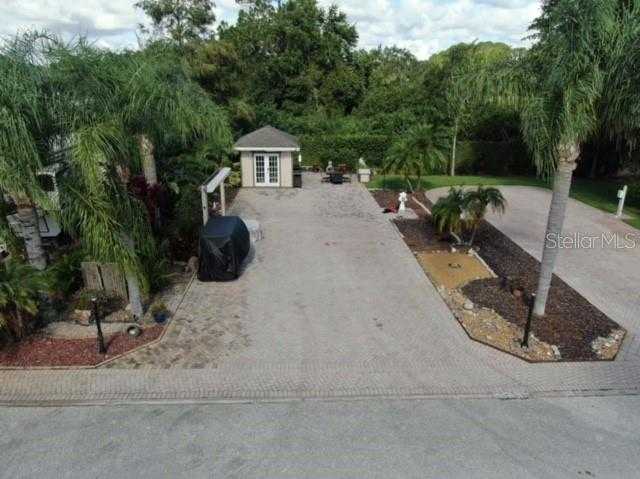 photo 2: 6811 AMANDA VISTA CIRCLE, LAND O LAKES FL 34637