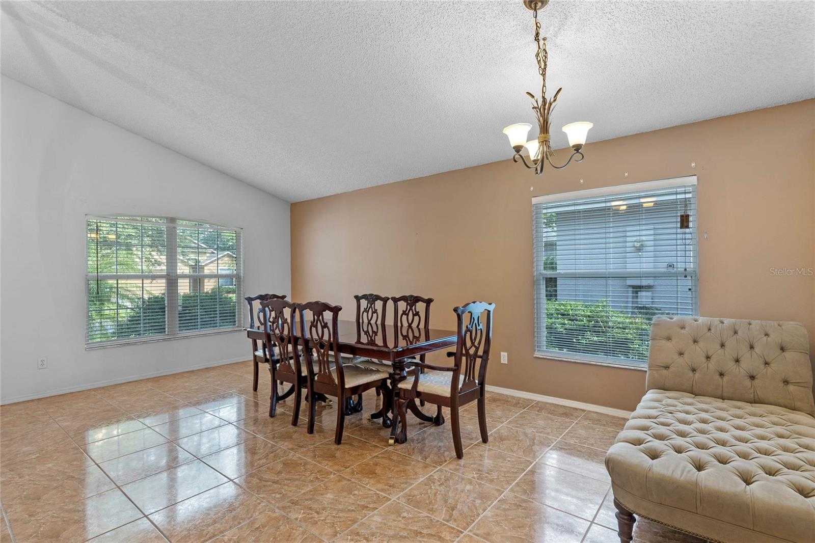 photo 3: 1916 WIREGRASS COURT, ORLANDO FL 32826