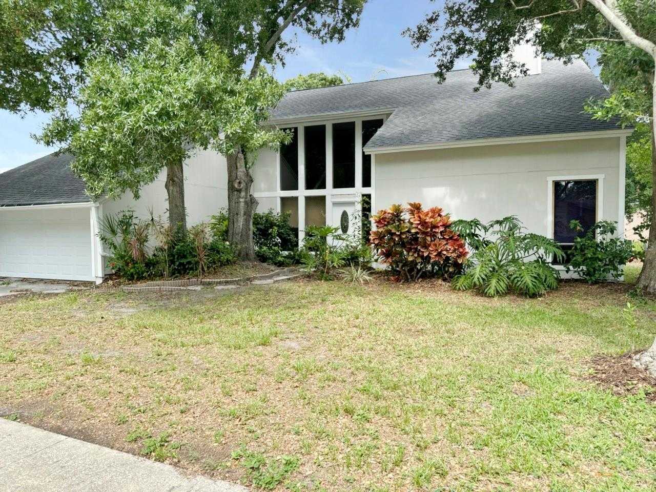 photo 1: 5841 BAY PINES LAKES BOULEVARD, SAINT PETERSBURG FL 33708