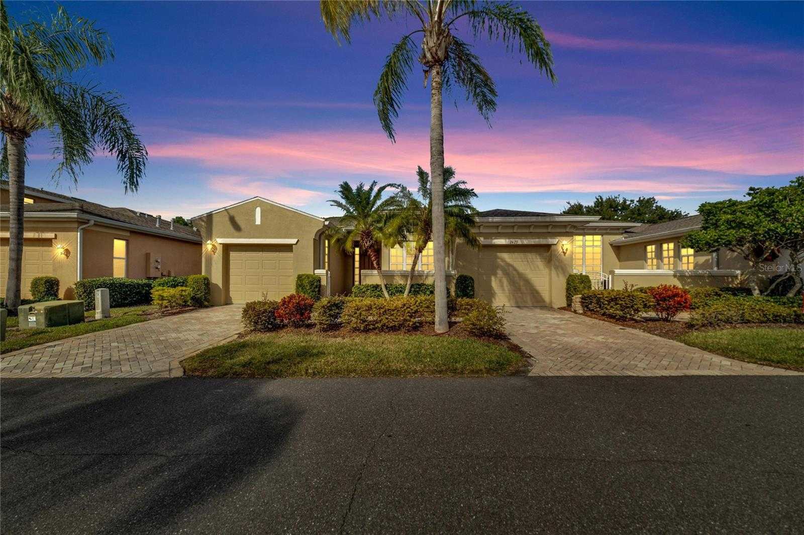 photo 2: 2423 KENSINGTON GREENS DRIVE Unit 85, SUN CITY CENTER FL 33573