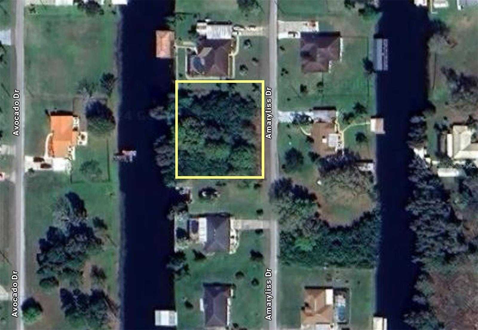 photo 1: 27 AMARYLLIS DRIVE, INDIAN LAKE ESTATES FL 33855