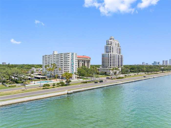 photo 2: 2401 BAYSHORE BOULEVARD Unit 305, TAMPA FL 33629