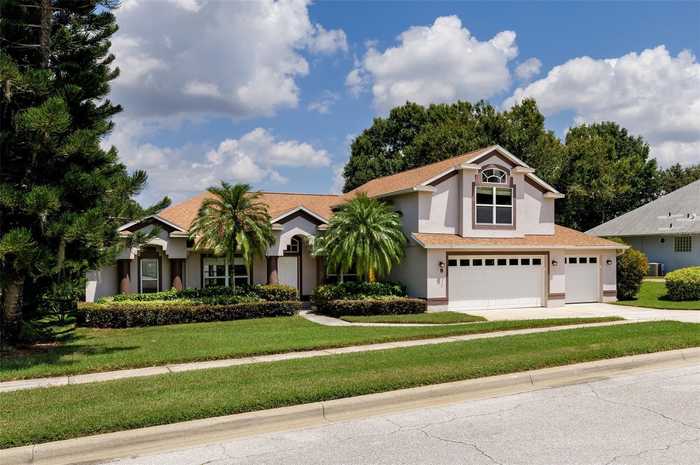 photo 2: 8 OAKLAND POINTE CIR, OAKLAND FL 34760