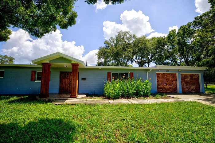 photo 2: 120 81ST AVENUE NE, SAINT PETERSBURG FL 33702