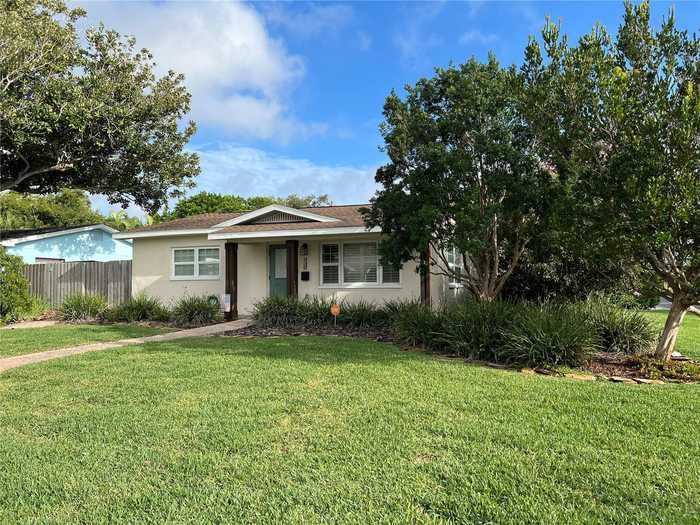 photo 1: 939 39TH AVENUE NE, SAINT PETERSBURG FL 33703