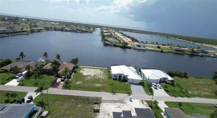 photo 2: 3532 NW 42ND AVENUE, CAPE CORAL FL 33993