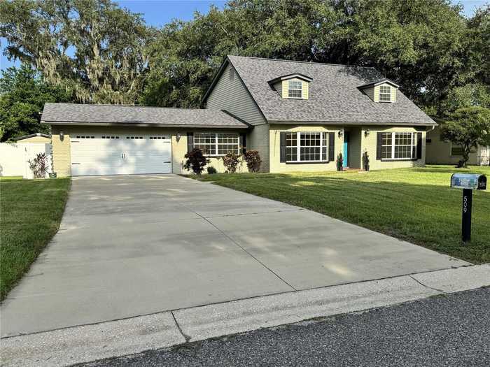 photo 2: 509 ROLLINGVIEW DRIVE, TEMPLE TERRACE FL 33617