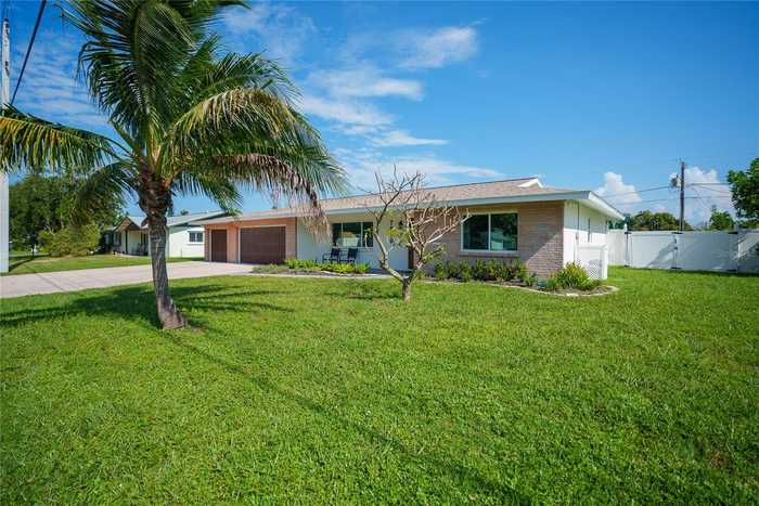 photo 1: 7810 17TH AVENUE NW, BRADENTON FL 34209