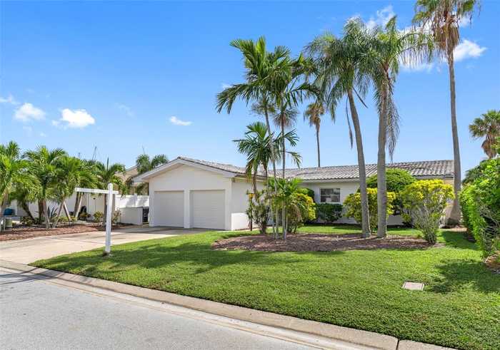 photo 2: 11220 9TH STREET E, TREASURE ISLAND FL 33706