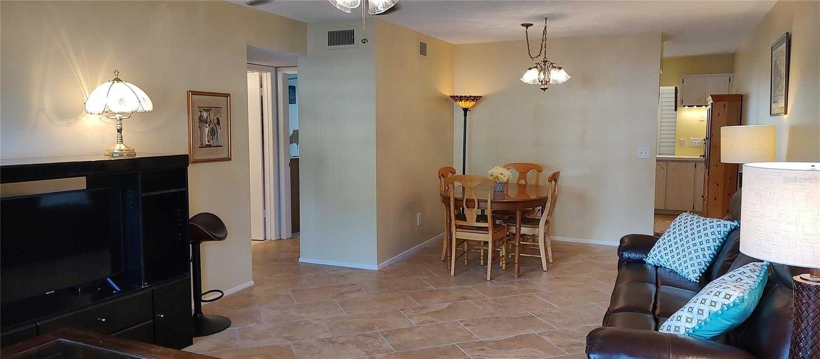 photo 3: 2257 WORLD PARKWAY BOULEVARD W Unit 21, CLEARWATER FL 33763