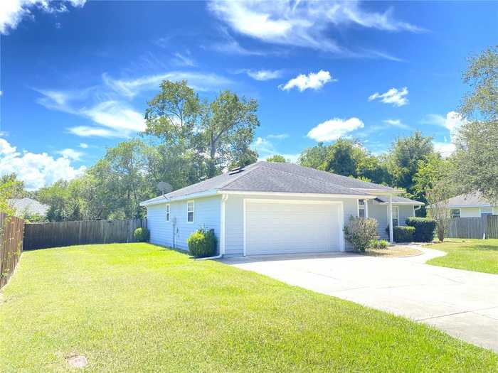 photo 2: 15 SE 7TH AVENUE, WILLISTON FL 32696