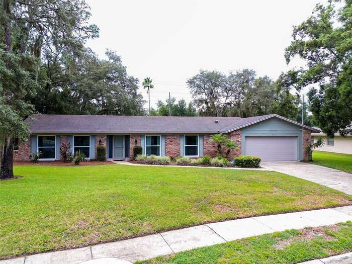 photo 1: 223 ROYAL OAKS CIRCLE, LONGWOOD FL 32779