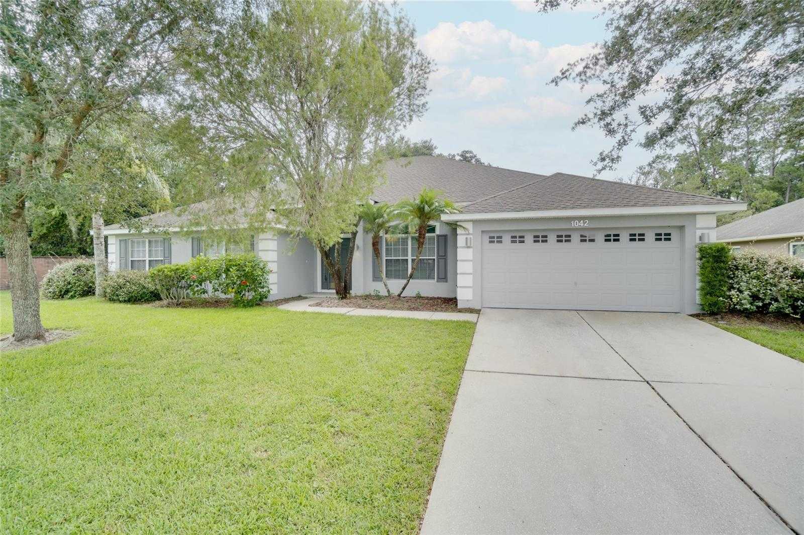 photo 1: 1042 TWISTED BRANCH LANE, SAINT CLOUD FL 34771