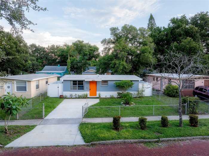 photo 2: 650 NEWTON AVENUE S, ST PETERSBURG FL 33701