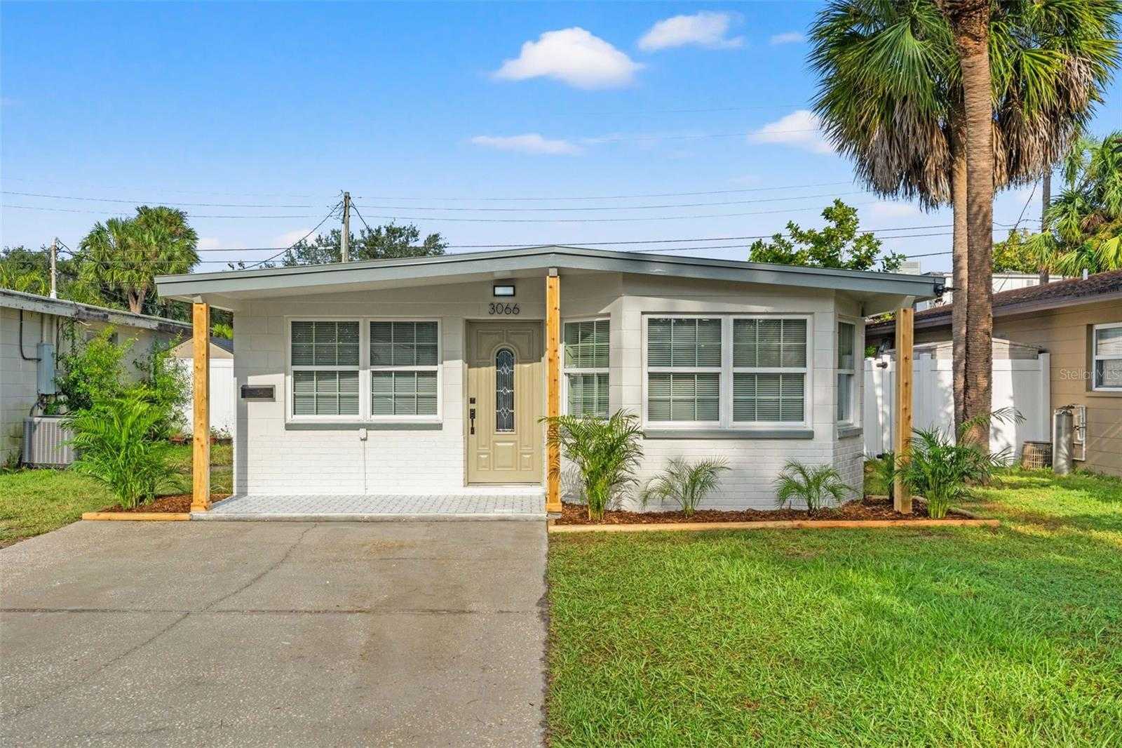 photo 1: 3066 HIGHLAND STREET N, ST PETERSBURG FL 33704