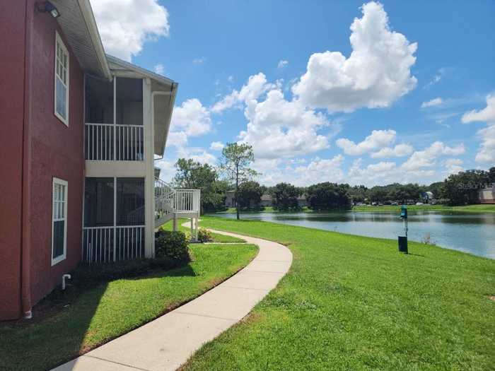 photo 1: 209 LAKE BROOK CIRCLE Unit 205, BRANDON FL 33511