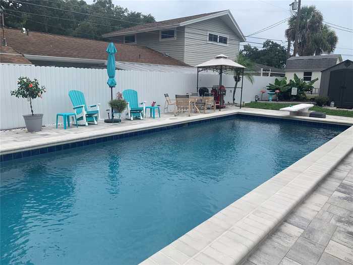 photo 2: 1847 OAK LAKE DRIVE, CLEARWATER FL 33764