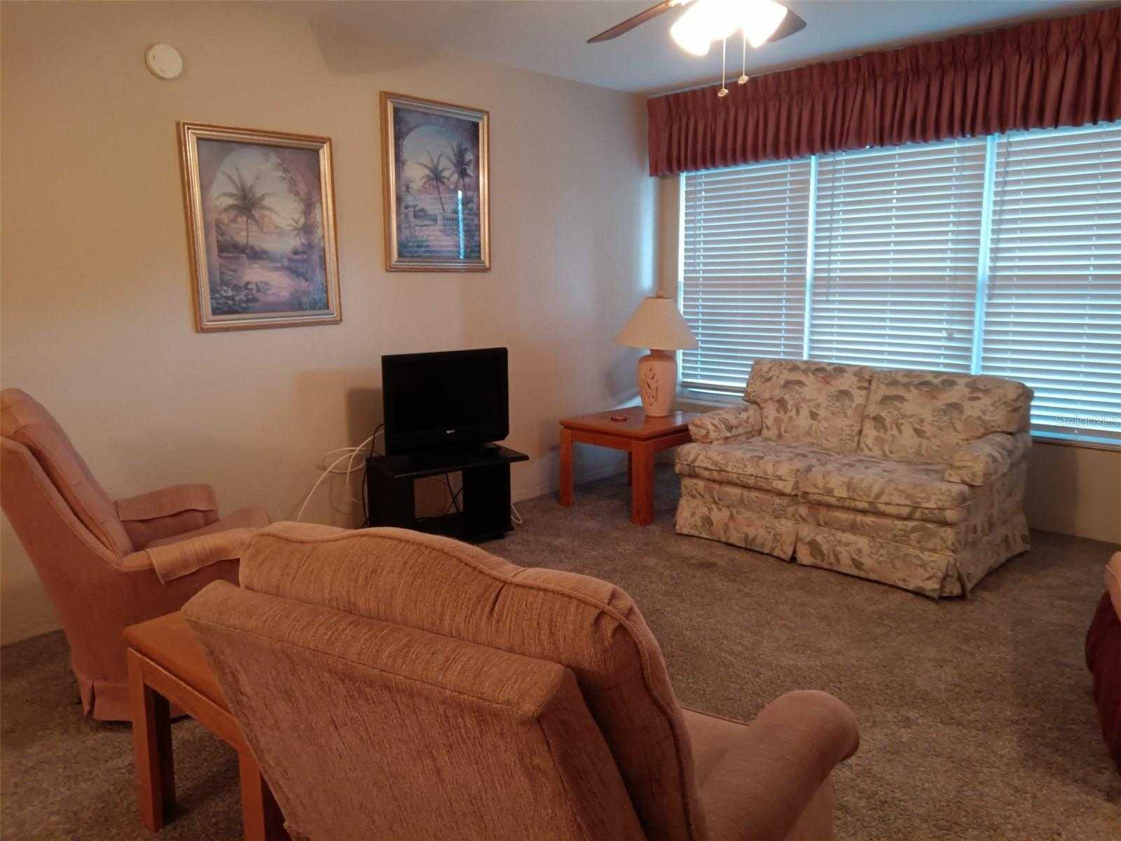 photo 3: 4300 58TH STREET N Unit 1904, KENNETH CITY FL 33709