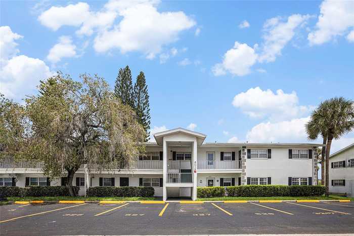 photo 2: 4514 3RD STREET CIRCLE W Unit 328, BRADENTON FL 34207