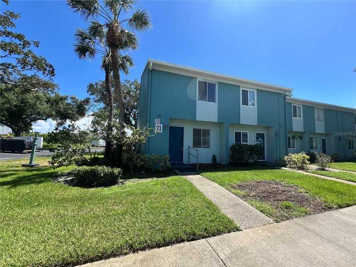 photo 1: 182 114TH TERRACE NE Unit 182, ST PETERSBURG FL 33716