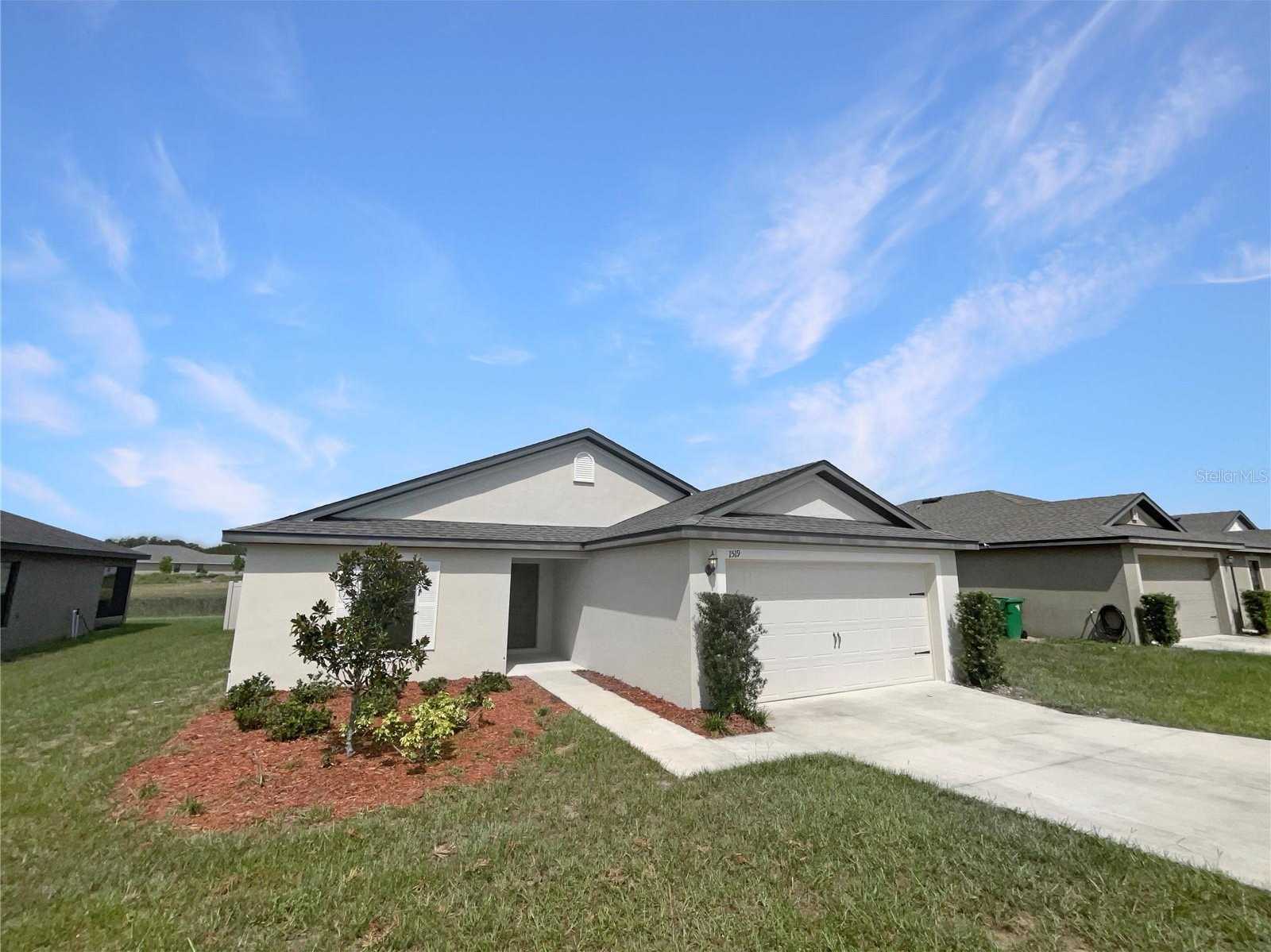 photo 3: 1519 SWAN LAKE CIRCLE, DUNDEE FL 33838