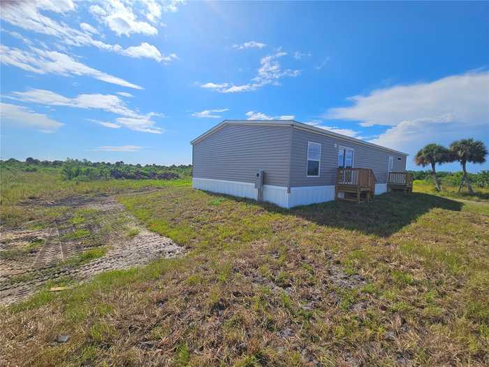 photo 2: 1070 CABBAGE LANE, OKEECHOBEE FL 34974